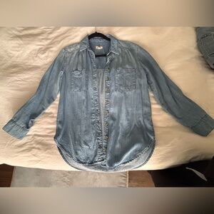 Anthro Pilcro Chambray Button Down Shirt | Soft Denim fits a typical size Small